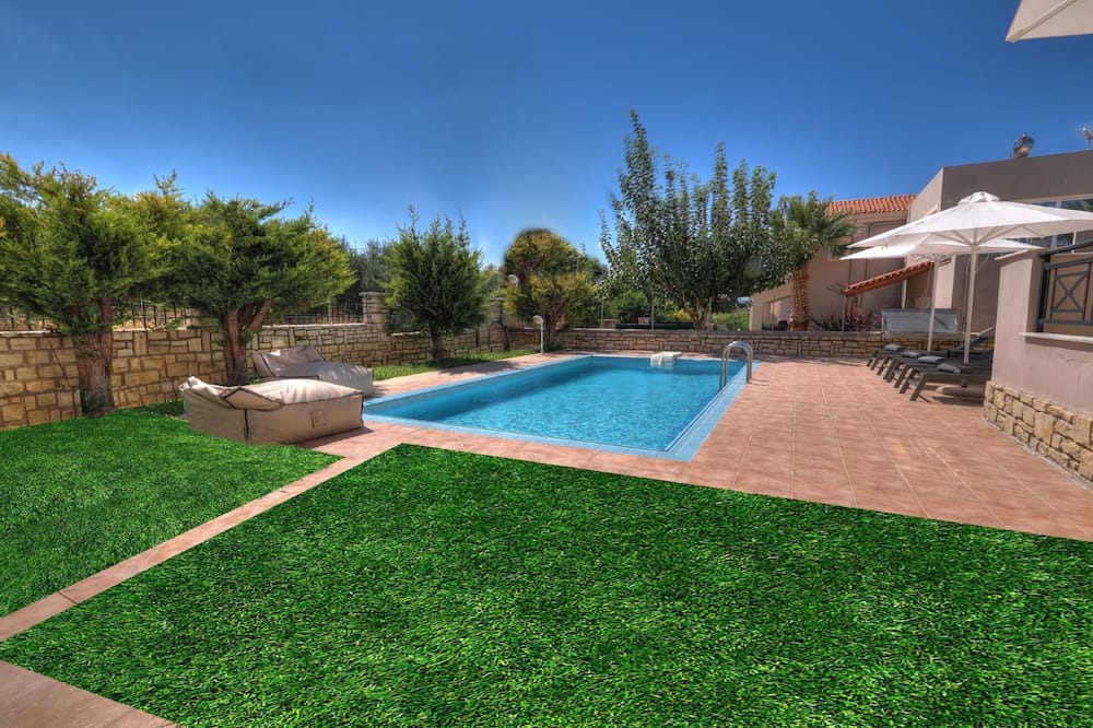Photo of Outdoor in Prinos