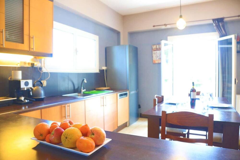 Photo of Kitchen in Sfakera