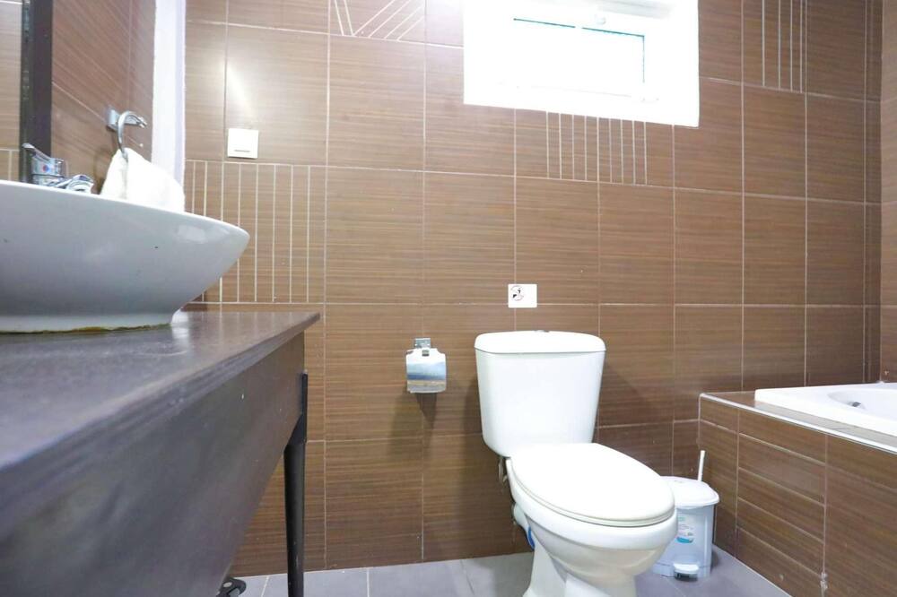 Photo of Bathroom in Sfakera