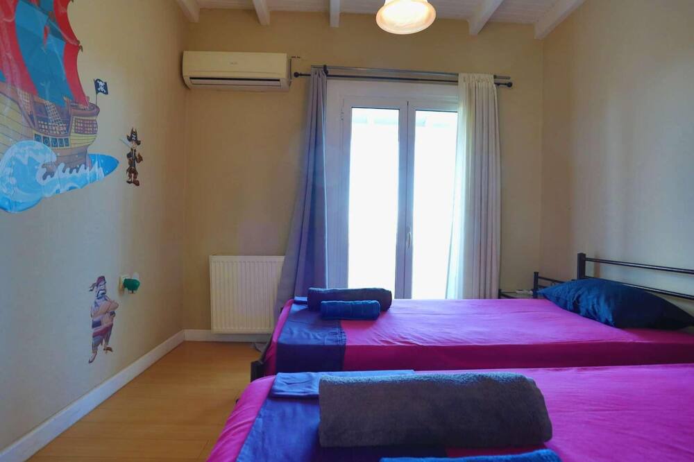 Photo of Bedroom in Sfakera