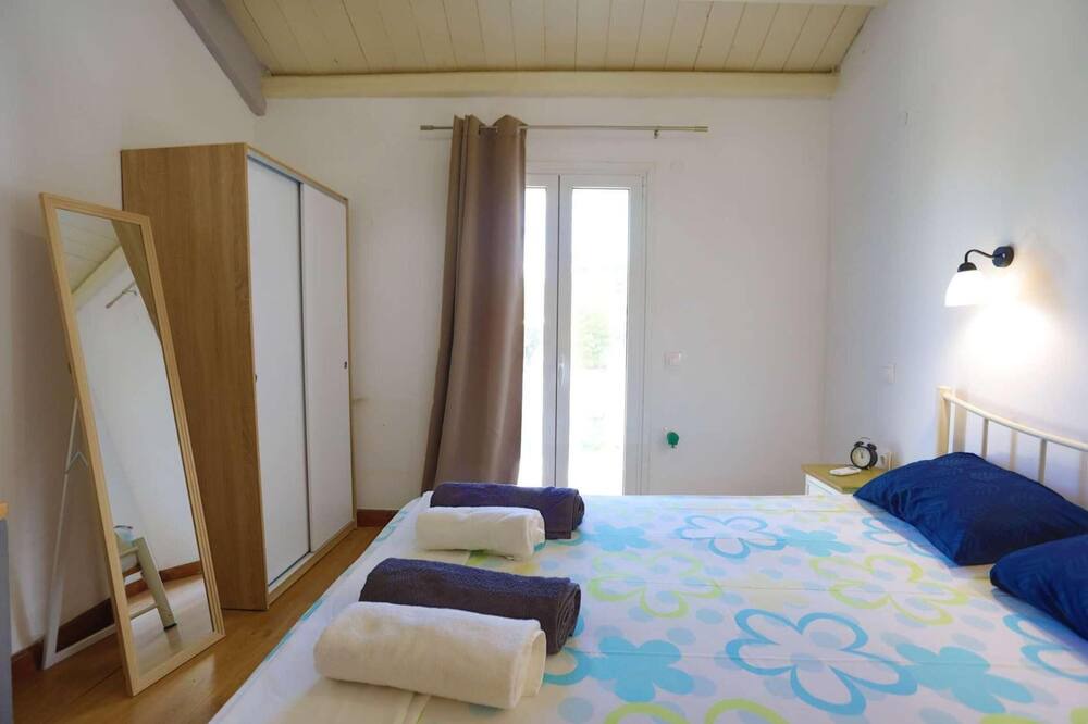Photo of Bedroom in Sfakera