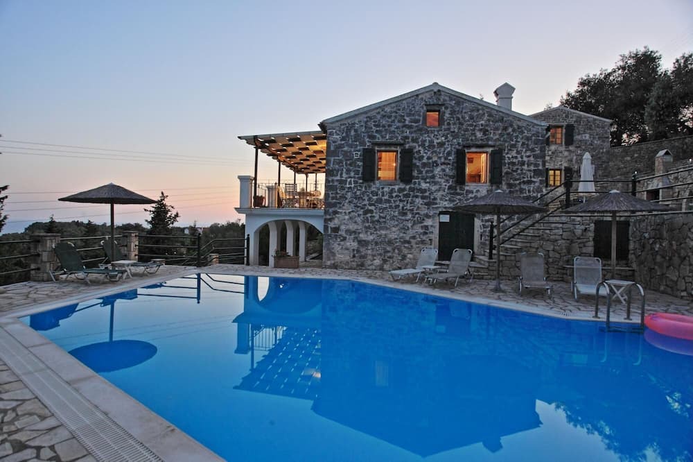 Photo of Outdoor in Vlachopoulatika