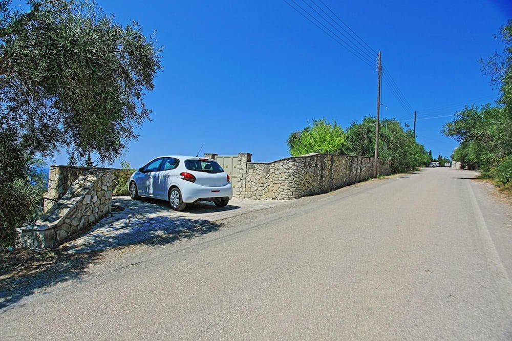 Photo of Outdoor in Vlachopoulatika