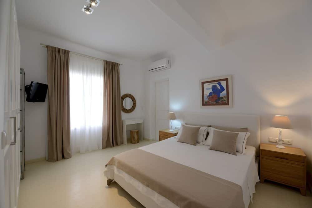 Photo of Bedroom in Kalafatis
