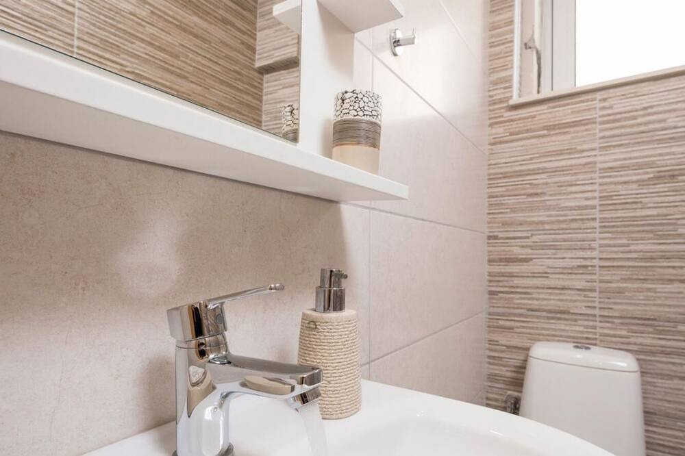 Photo of Bathroom in Platanias Town