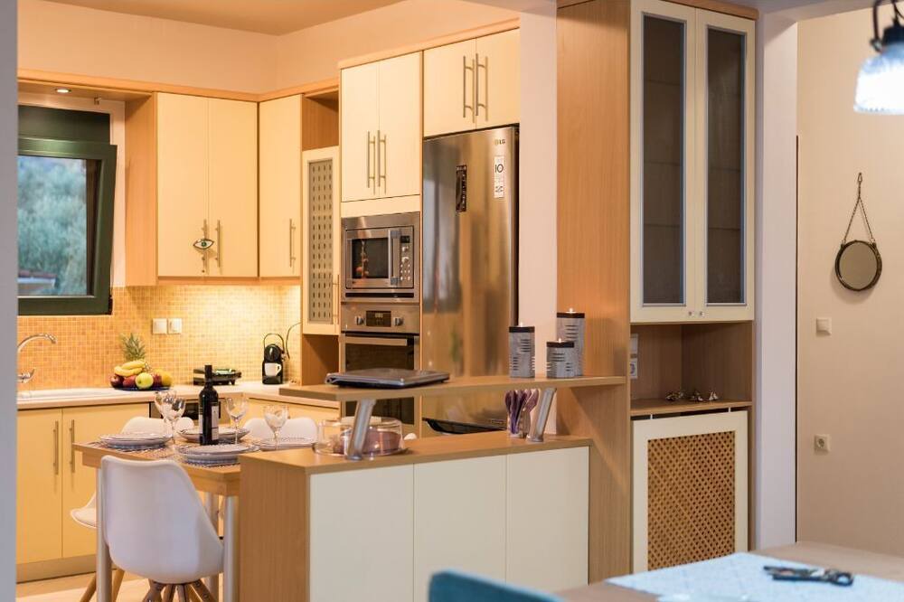 Photo of Kitchen in Mourniai