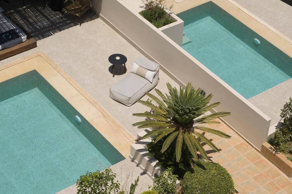 Photo of Outdoor in Pyrgos Psilonerou