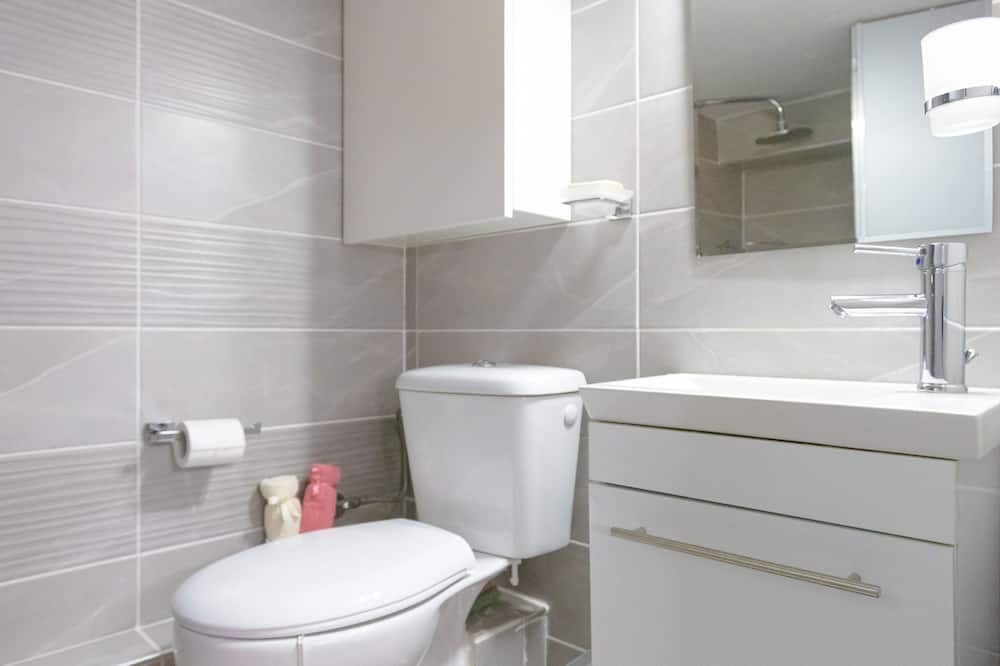 Photo of Bathroom in Marathon