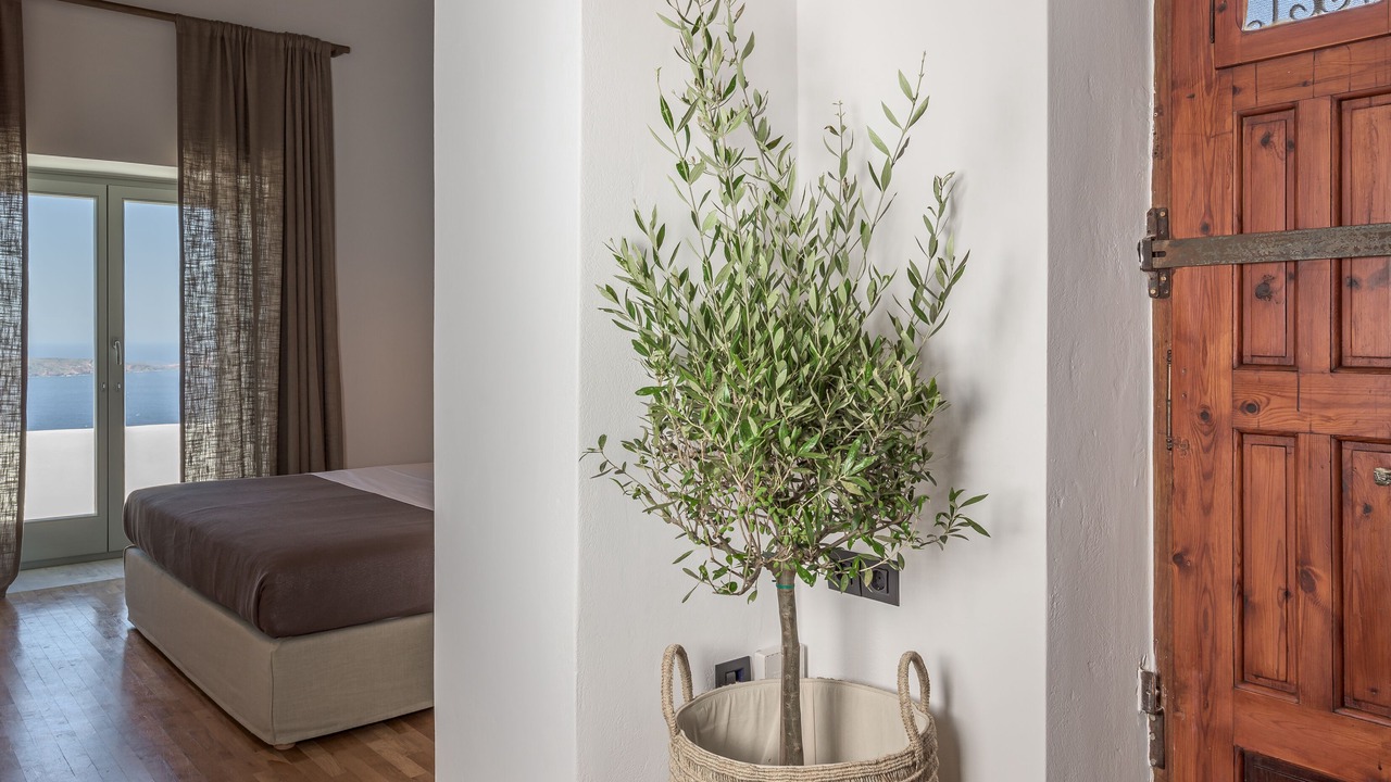 Photo of Bedroom in Milos