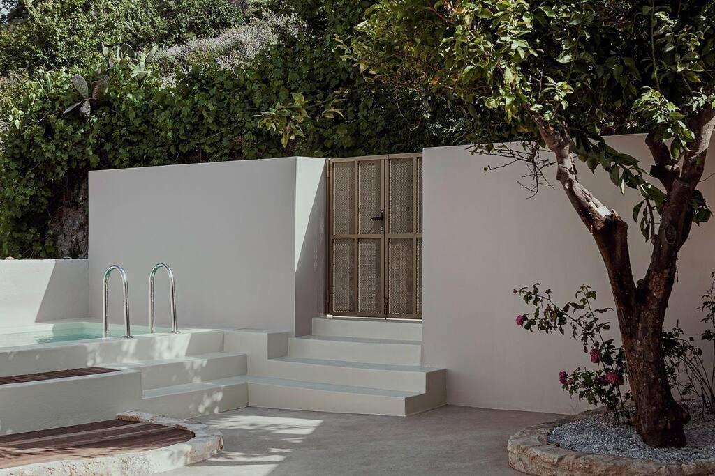Photo of Outdoor in Amari
