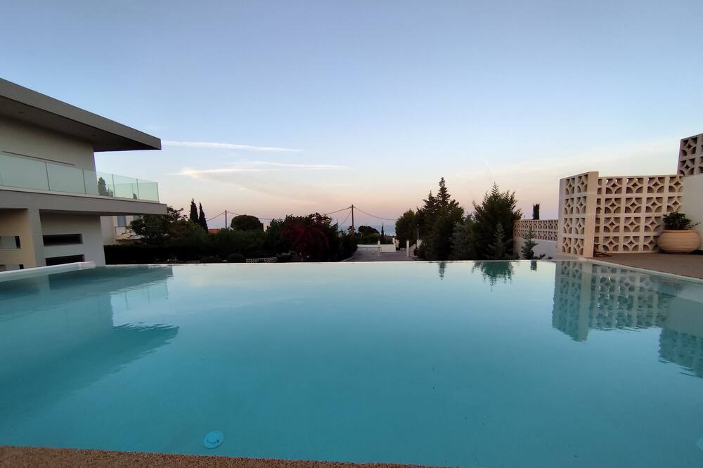 Photo of Outdoor in Asgourou