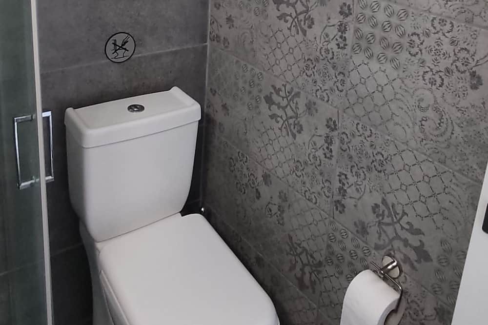 Photo of Bathroom in Marmari