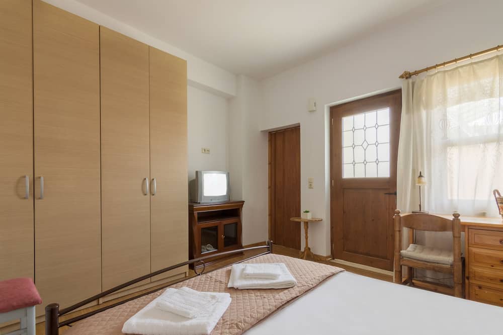 Photo of Bedroom in Apomarma