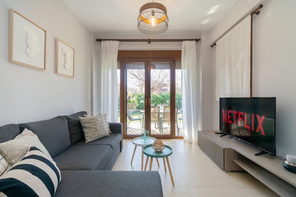 Photo of Livingroom in Paradhisos