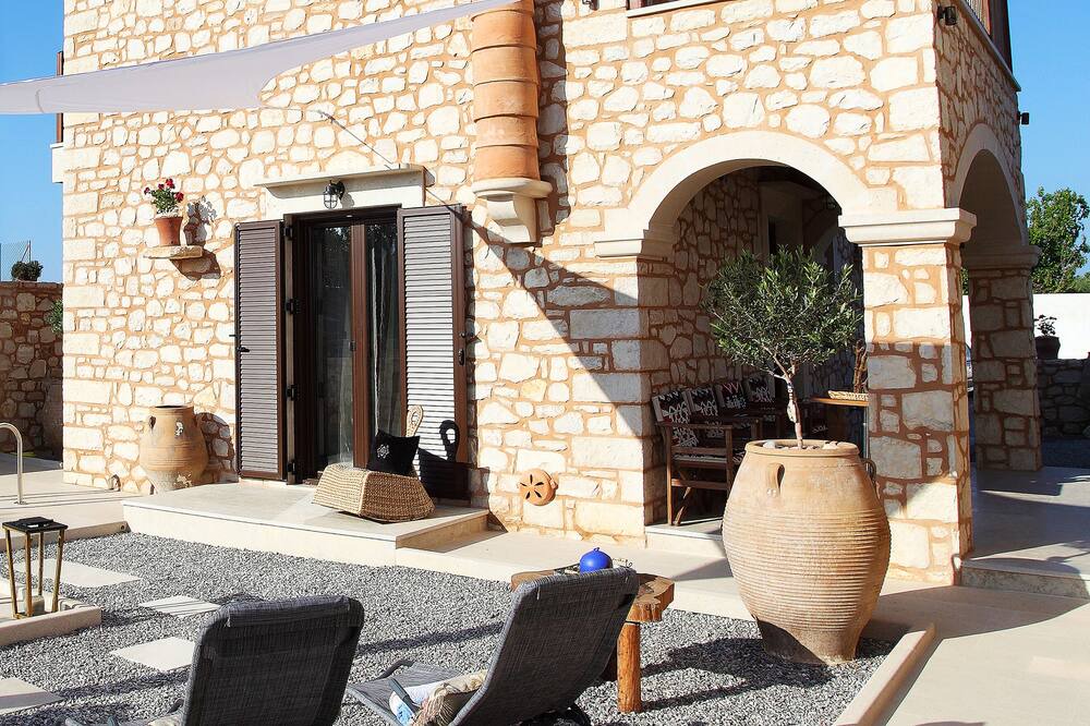 Photo of Outdoor in Roumeli