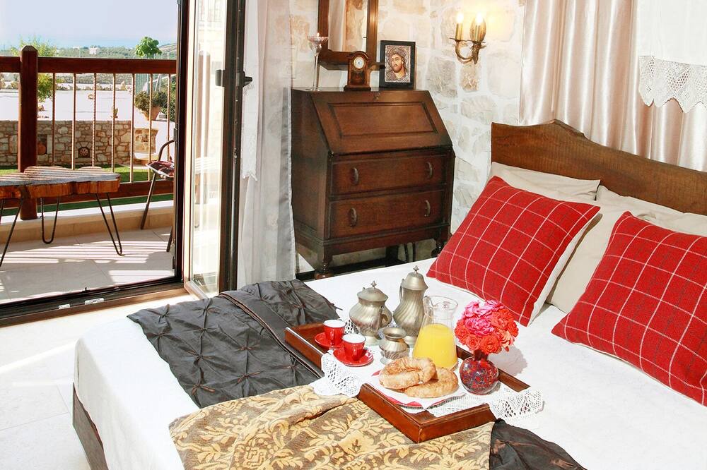 Photo of Bedroom in Roumeli