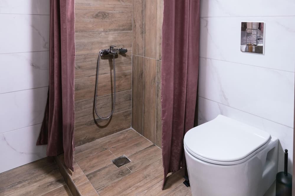 Photo of Bathroom in Mires