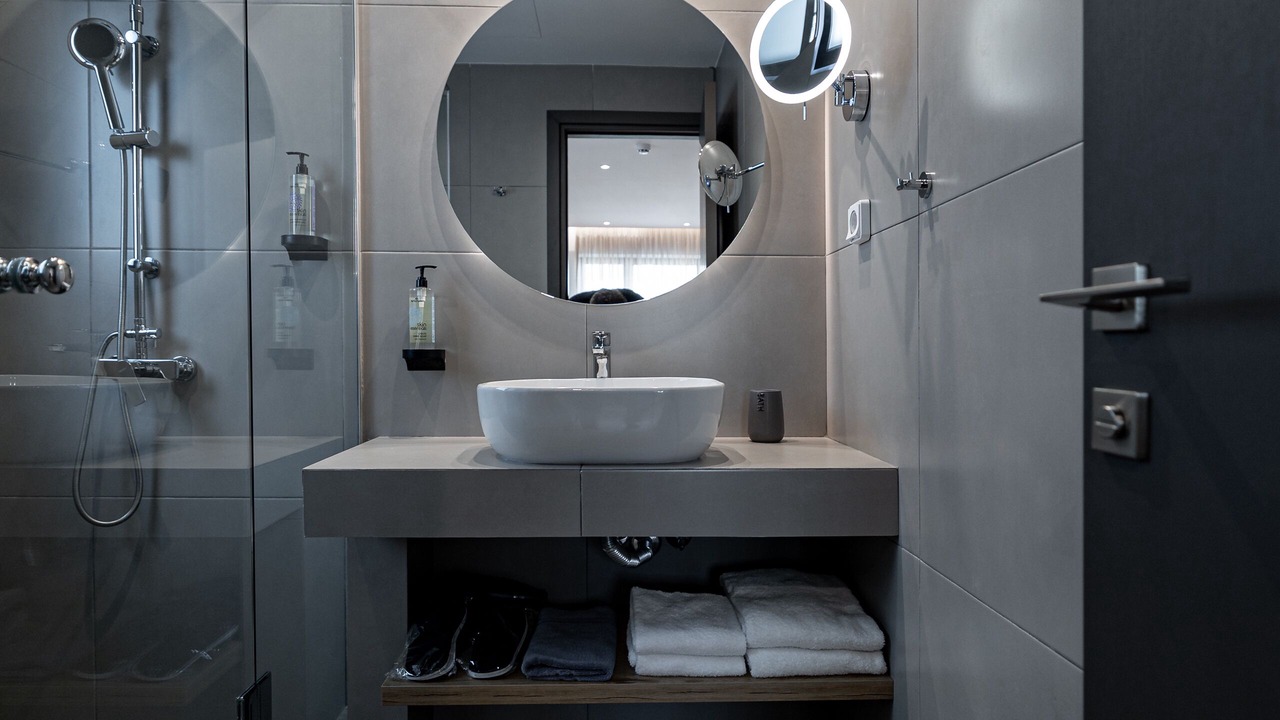 Photo of Bathroom in Nea Smirni