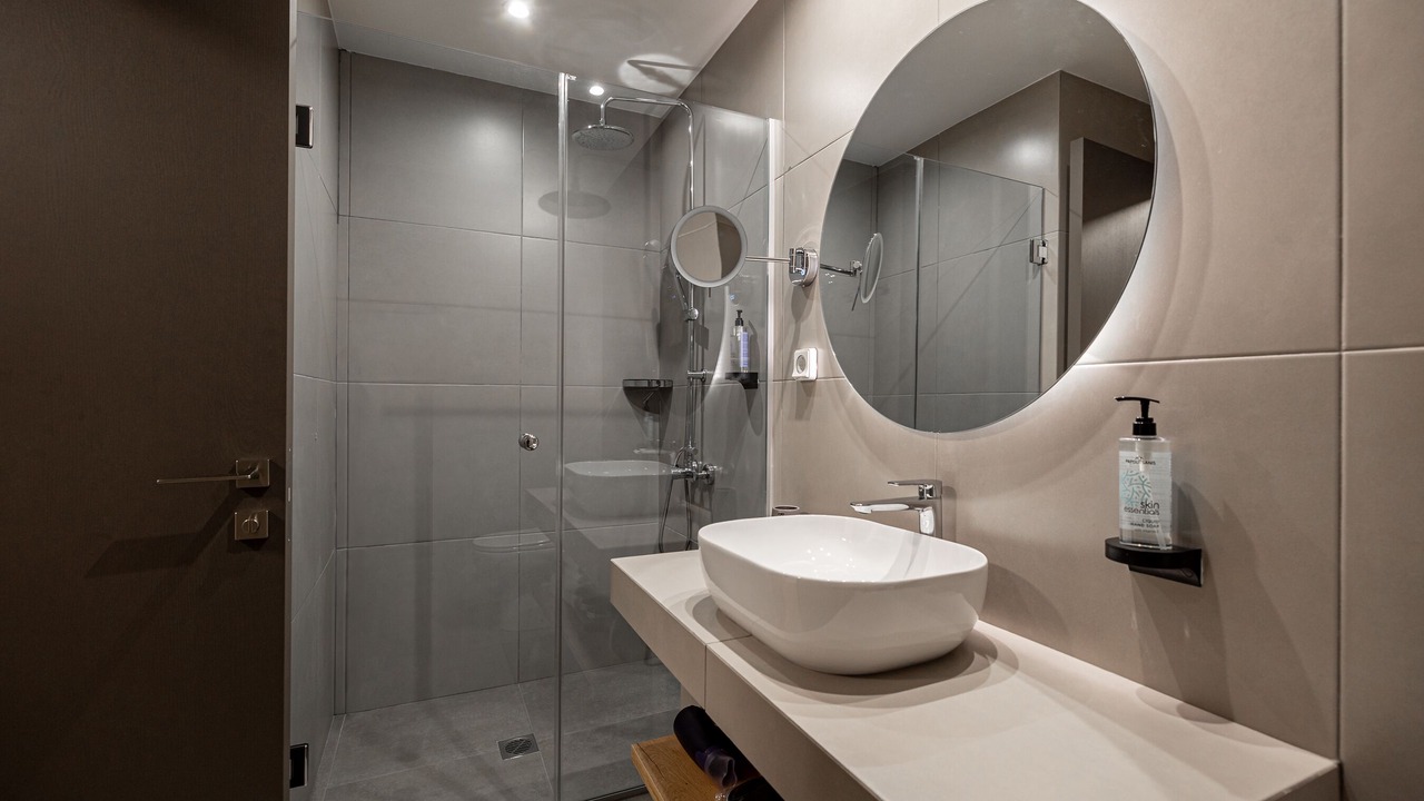 Photo of Bathroom in Nea Smirni