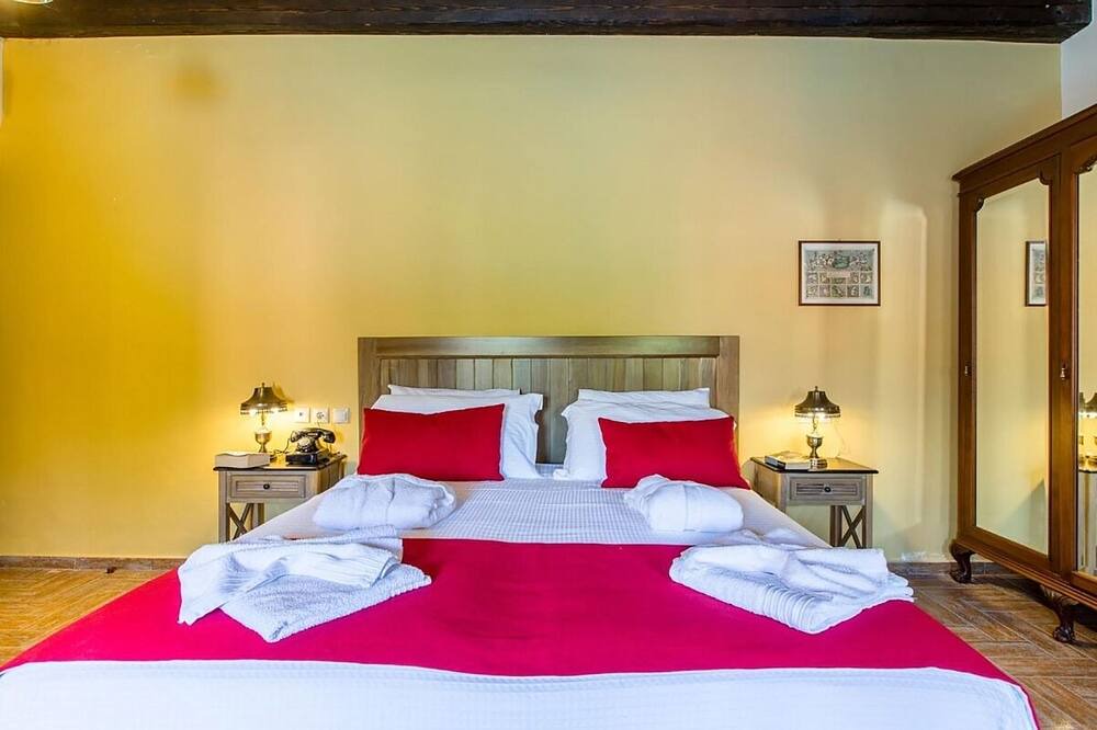 Photo of Bedroom in Pitharion