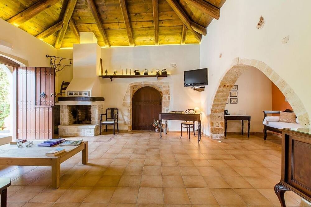 Photo of Livingroom in Pitharion