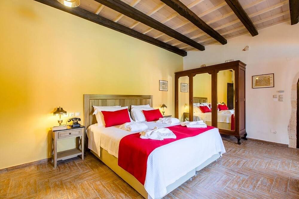 Photo of Bedroom in Pitharion