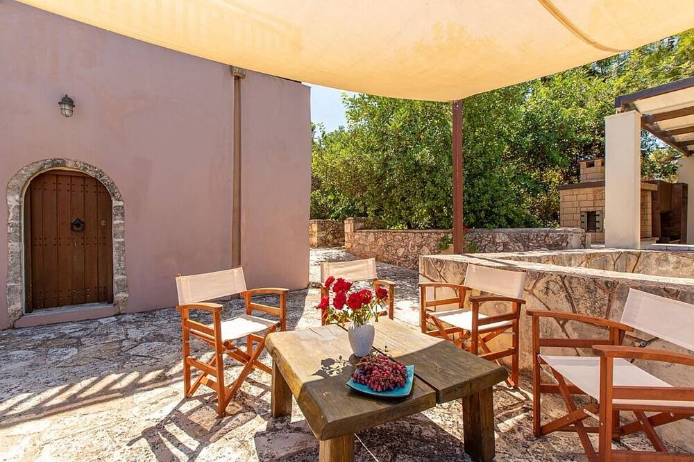 Photo of Outdoor in Pitharion