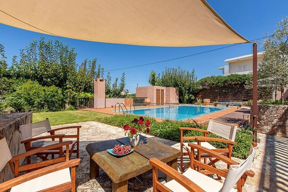 Photo of Outdoor in Pitharion