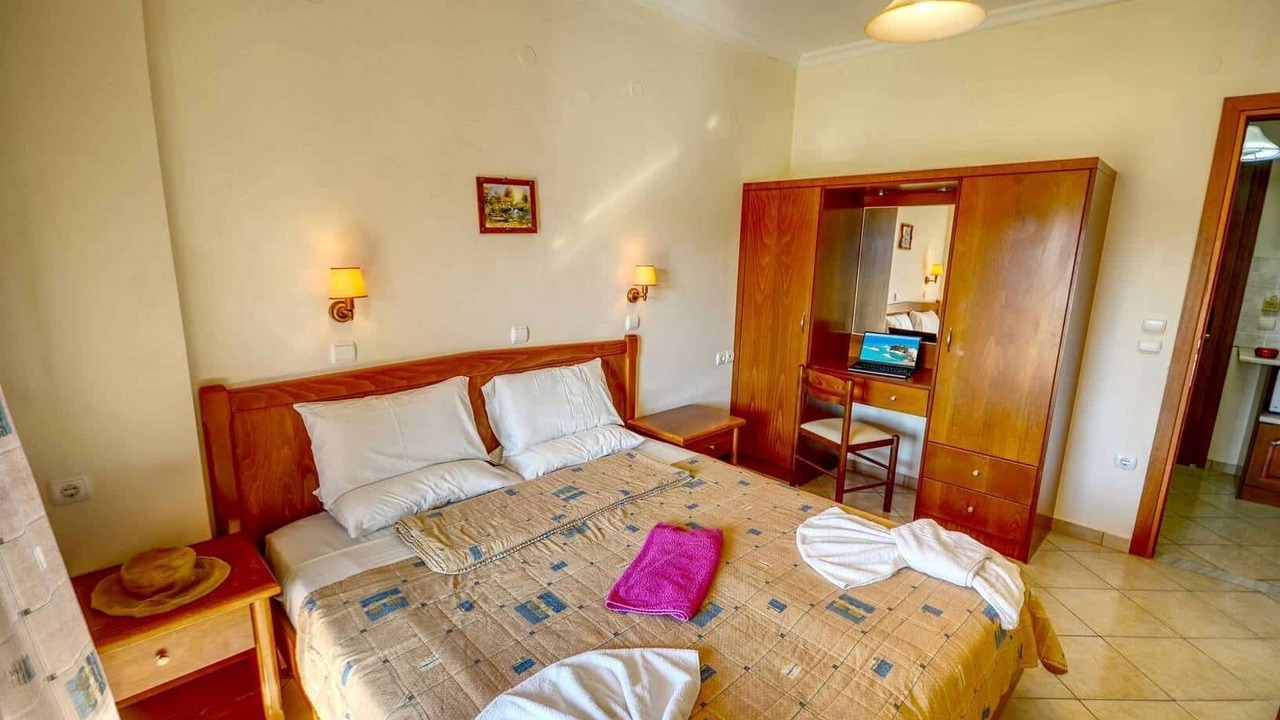 Photo of Bedroom in Agios Stefanos Avliotes