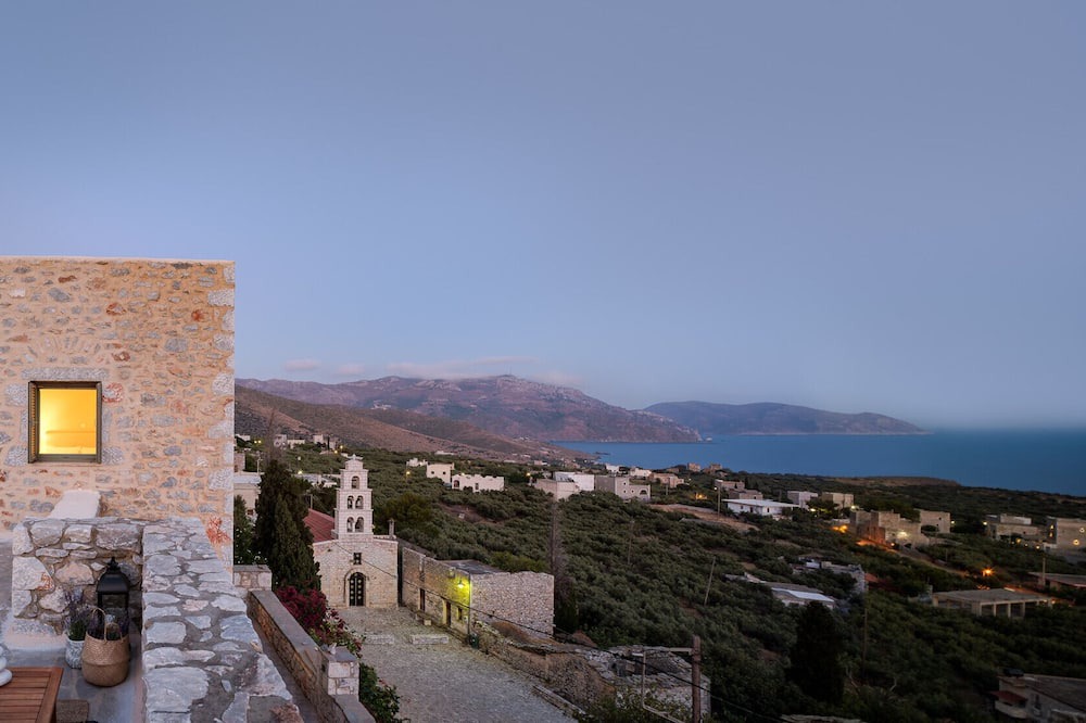 Photo of Outdoor in West Mani
