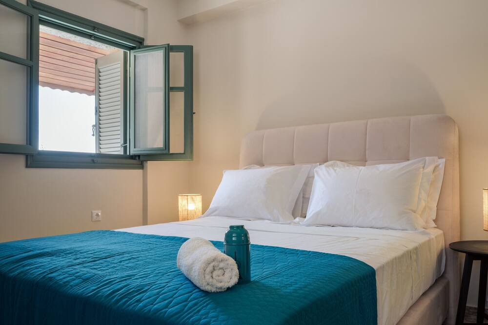 Photo of Bedroom in West Mani