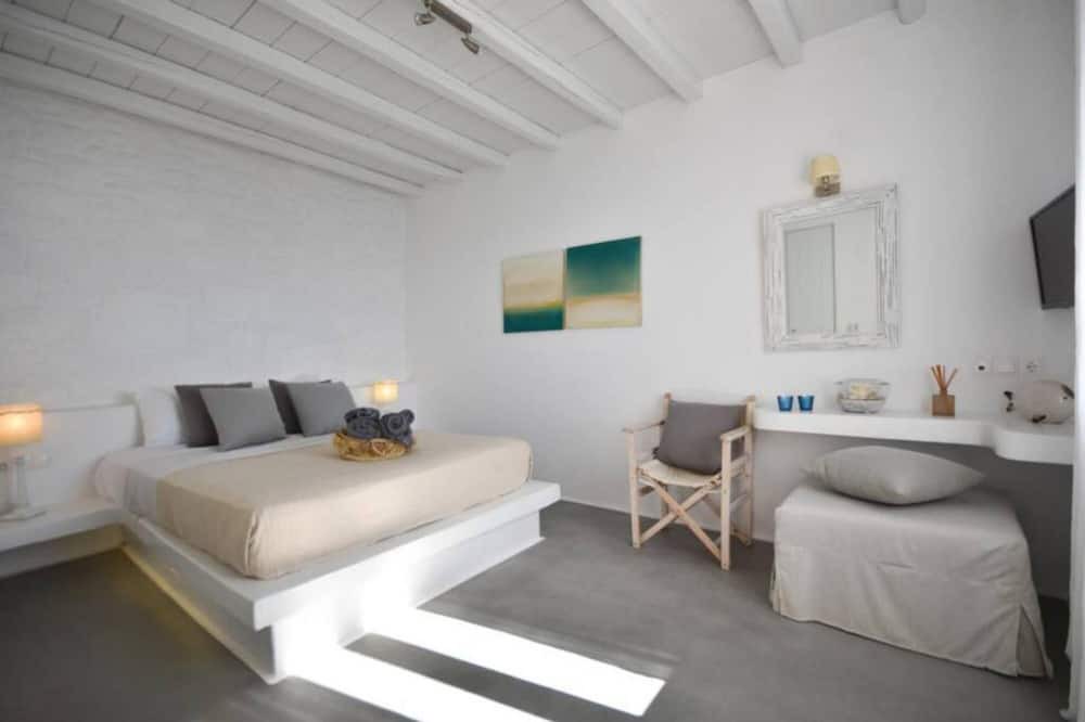 Photo of Bedroom in Houlakia