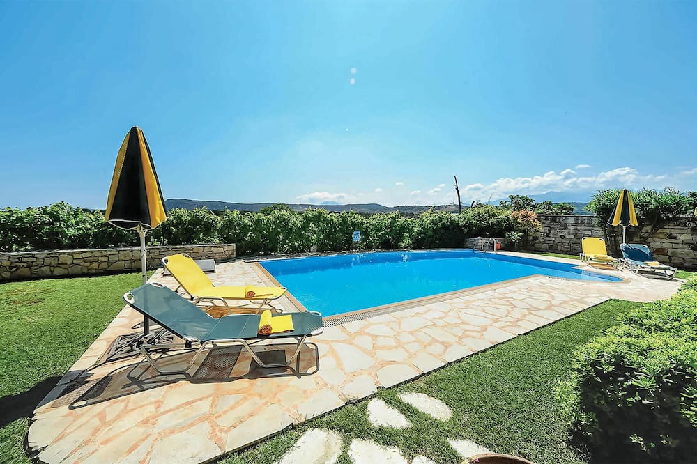 Photo of Outdoor in Prinos