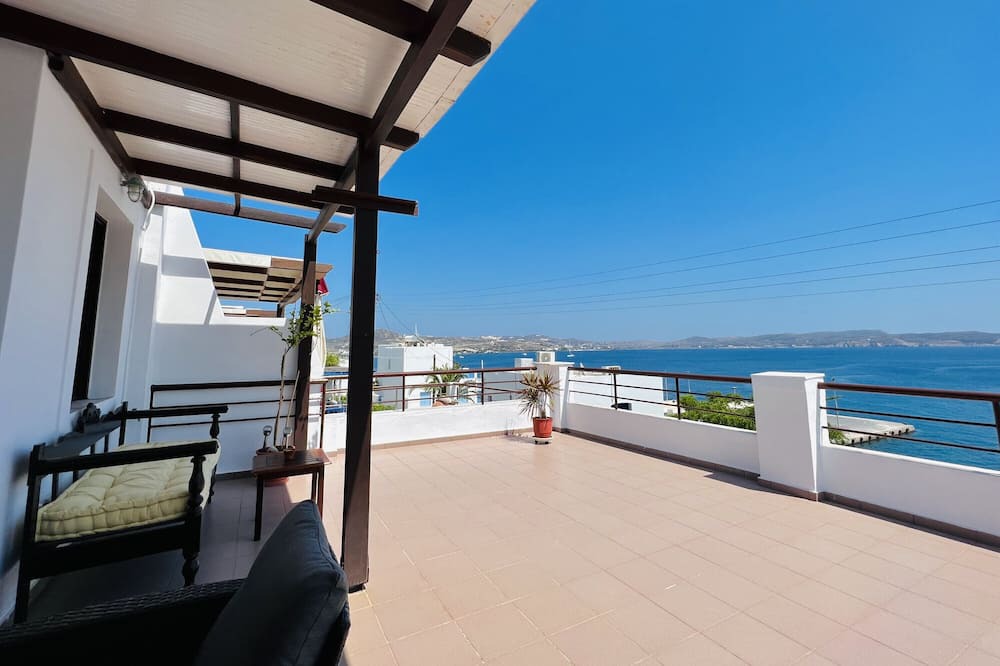 Photo of Outdoor in Adamas