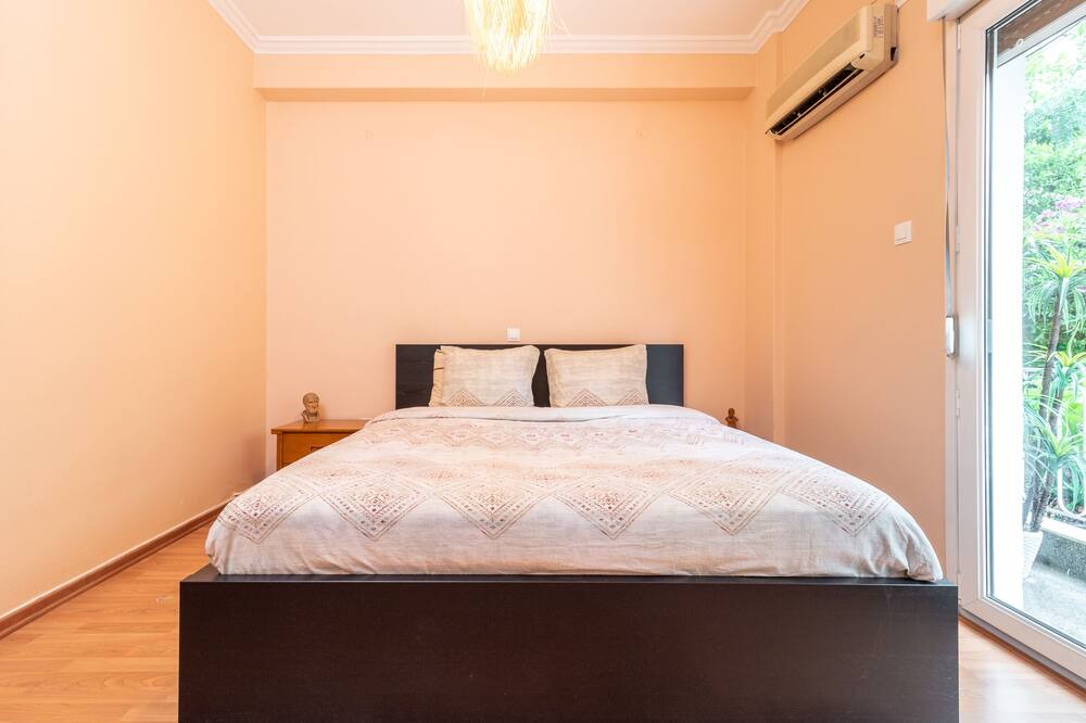 Photo of Bedroom in Ampelokipoi