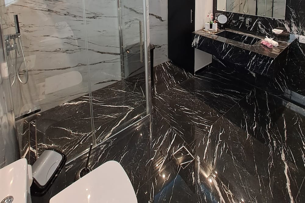 Photo of Bathroom in Korithion