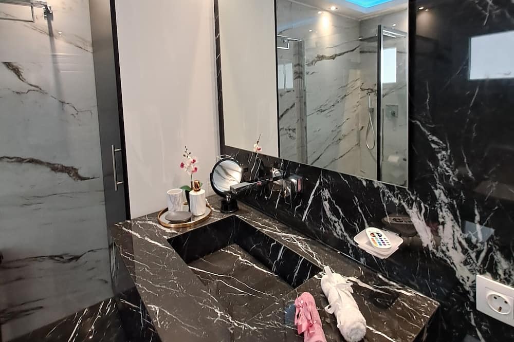 Photo of Bathroom in Korithion