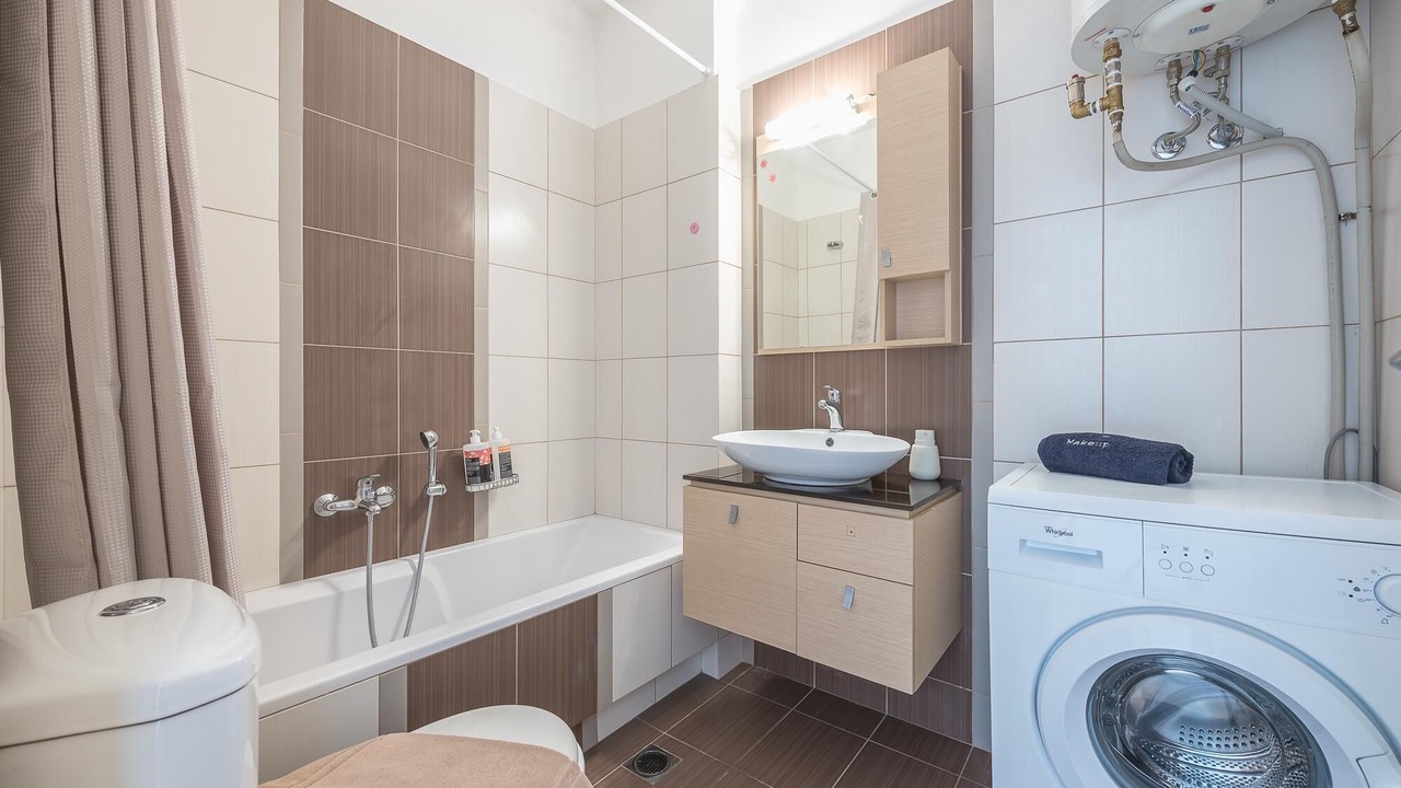 Photo of Bathroom in Ampelokipoi