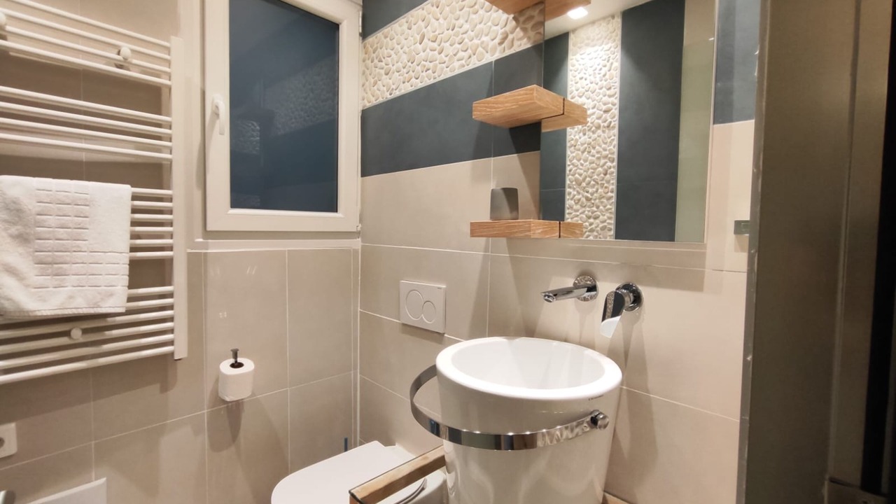 Photo of Bathroom in Monastiraki