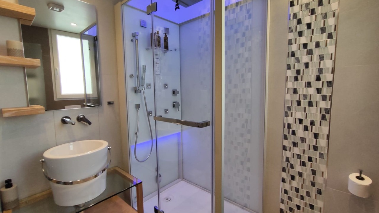 Photo of Bathroom in Monastiraki