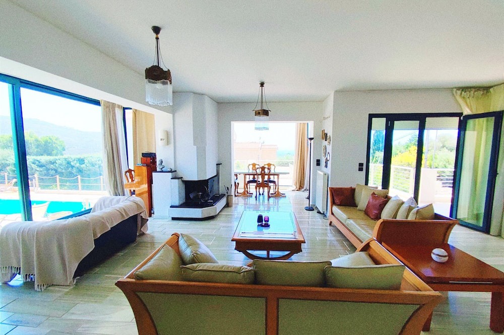 Photo of Livingroom in Lagonissi