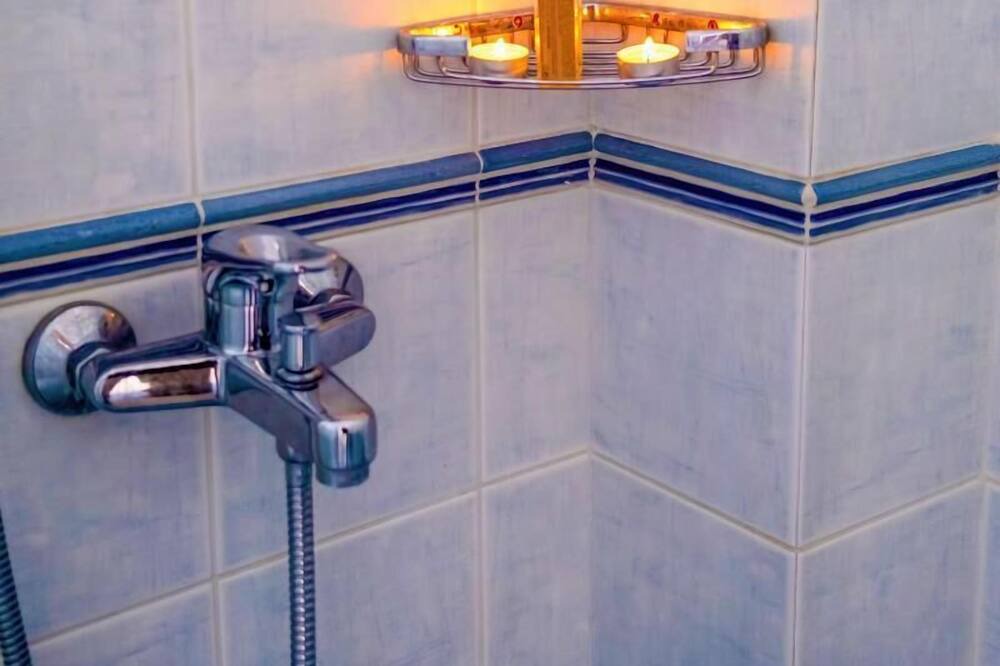Photo of Bathroom in Pitharion
