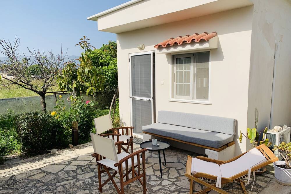 Photo of Patio Balcony in Lambi