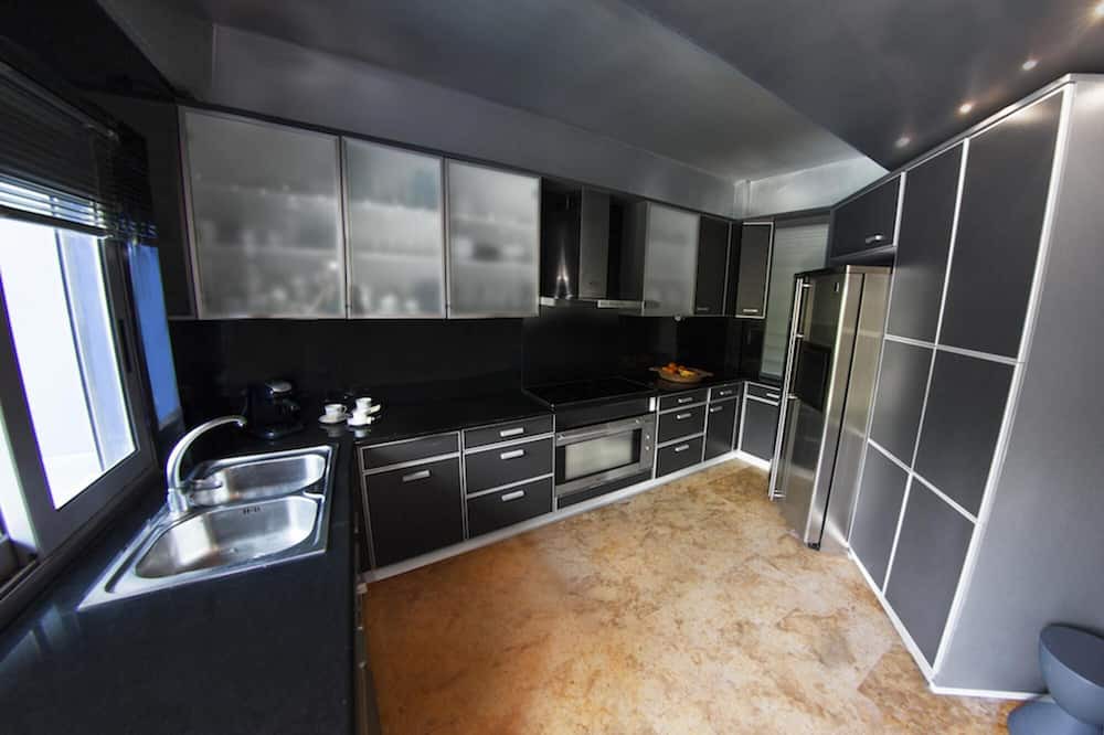 Photo of Kitchen in Eretria