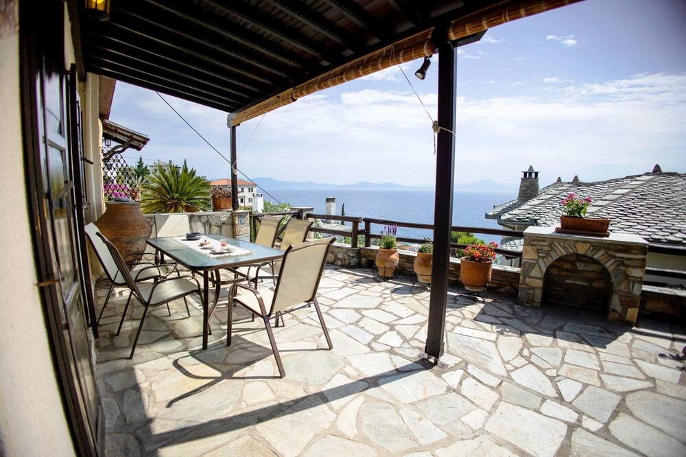 Photo of Outdoor in Afissos