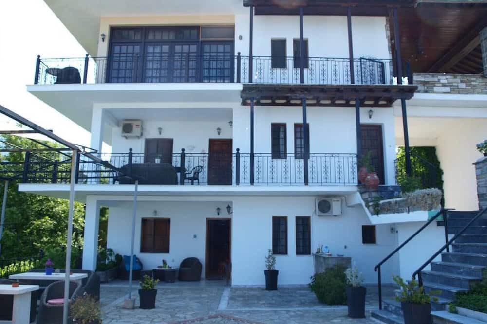 Photo of Outdoor in Agios Dimitrios