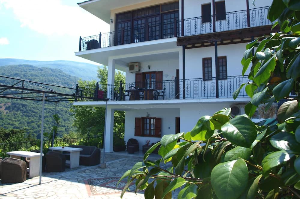 Photo of Outdoor in Agios Dimitrios
