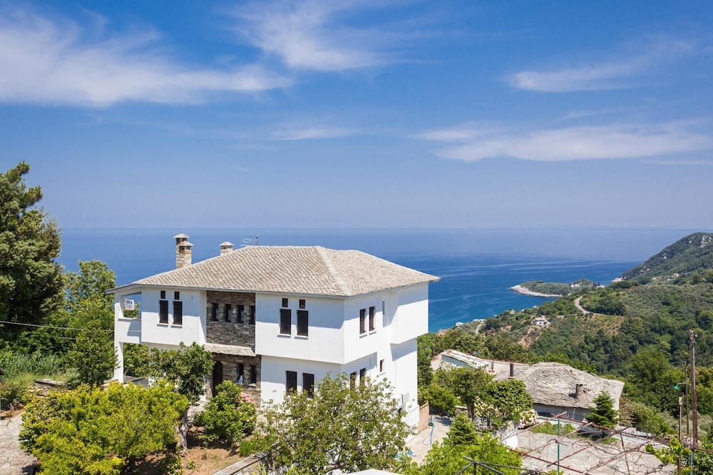 Photo of Outdoor in Agios Dimitrios