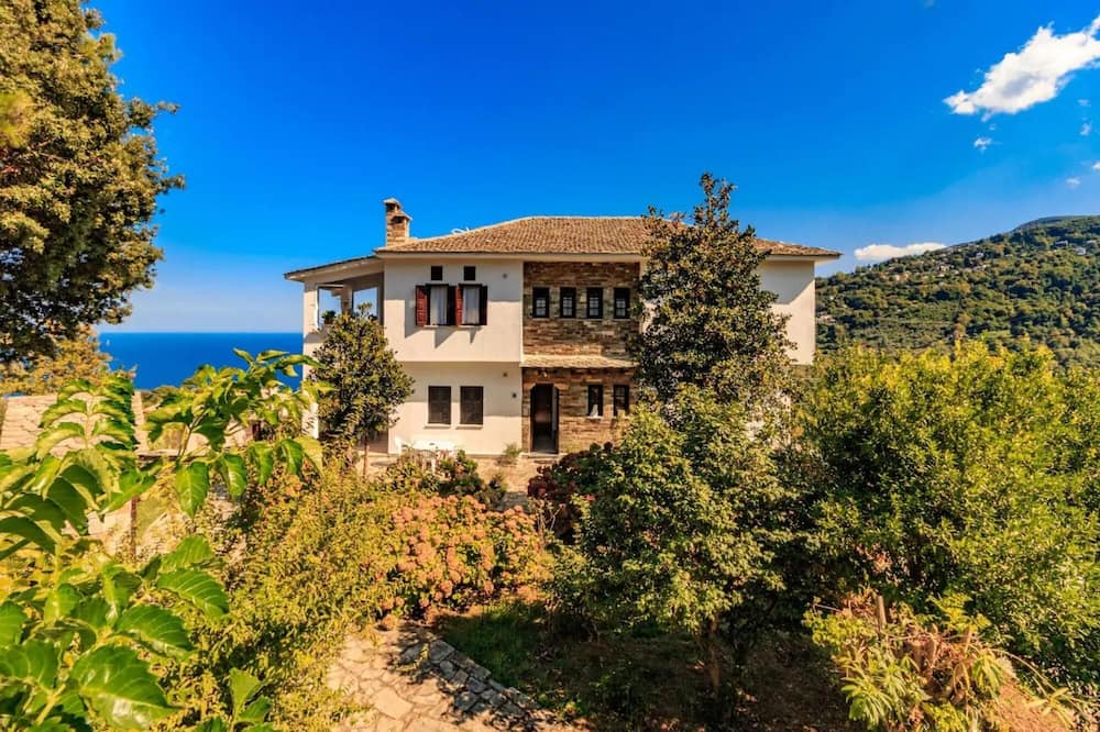 Photo of Outdoor in Agios Dimitrios
