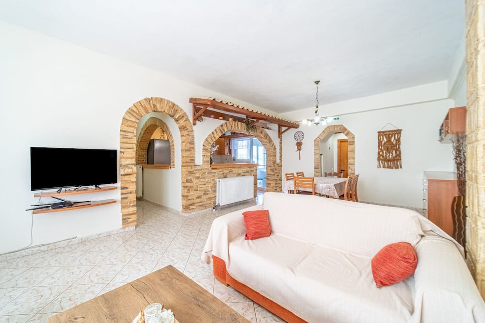 Photo of Bedroom in Marathias